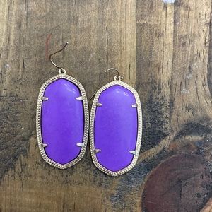 Kendra Scott “Danielle” earring